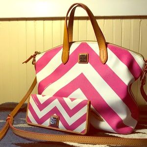 Dooney&Bourke Chevron Bag And Wallet